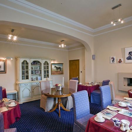 Langley Bank Guest House Άυρ Εξωτερικό φωτογραφία