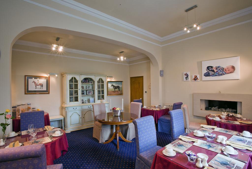 Langley Bank Guest House Άυρ Εξωτερικό φωτογραφία