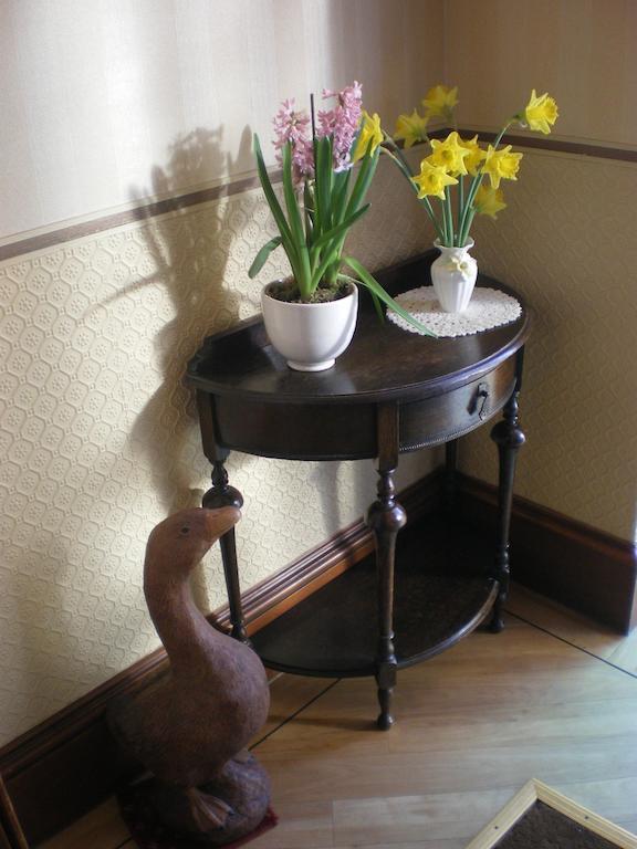 Langley Bank Guest House Άυρ Εξωτερικό φωτογραφία