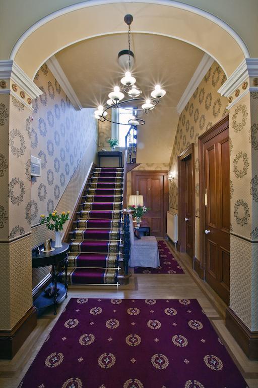 Langley Bank Guest House Άυρ Εξωτερικό φωτογραφία