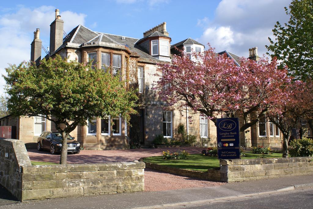 Langley Bank Guest House Άυρ Εξωτερικό φωτογραφία