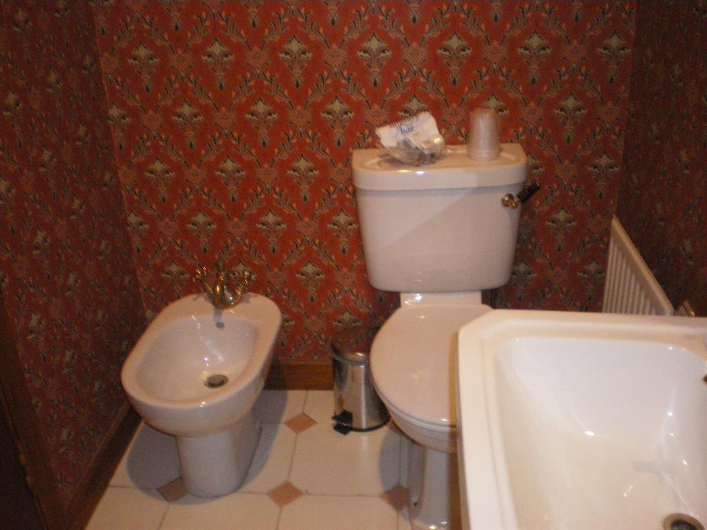 Langley Bank Guest House Άυρ Εξωτερικό φωτογραφία